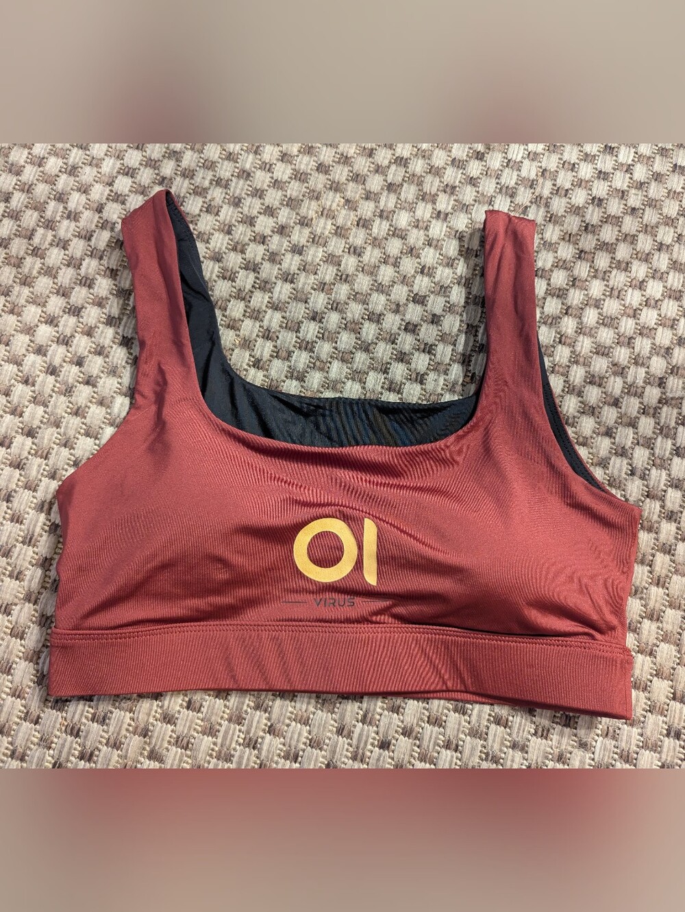 VIRUS Sports Bra Performance Apparel CrossFit Compression Cooling Tech size M